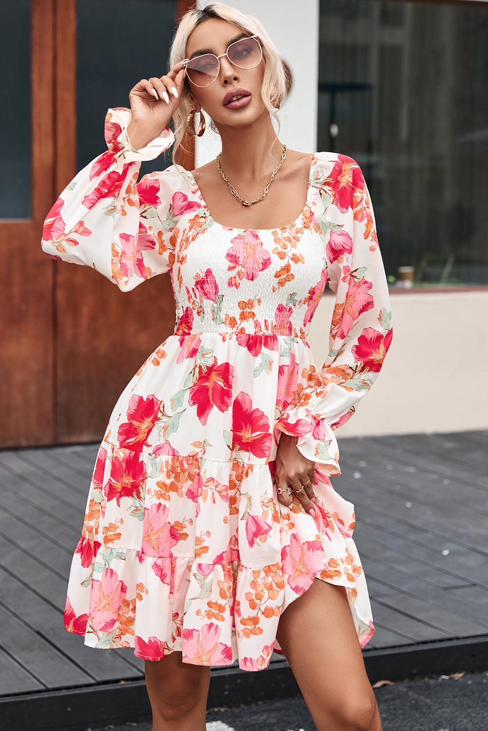 Gesmokte Bloemenjurk met Tiers - Floral Dresses - Jurkjes.co