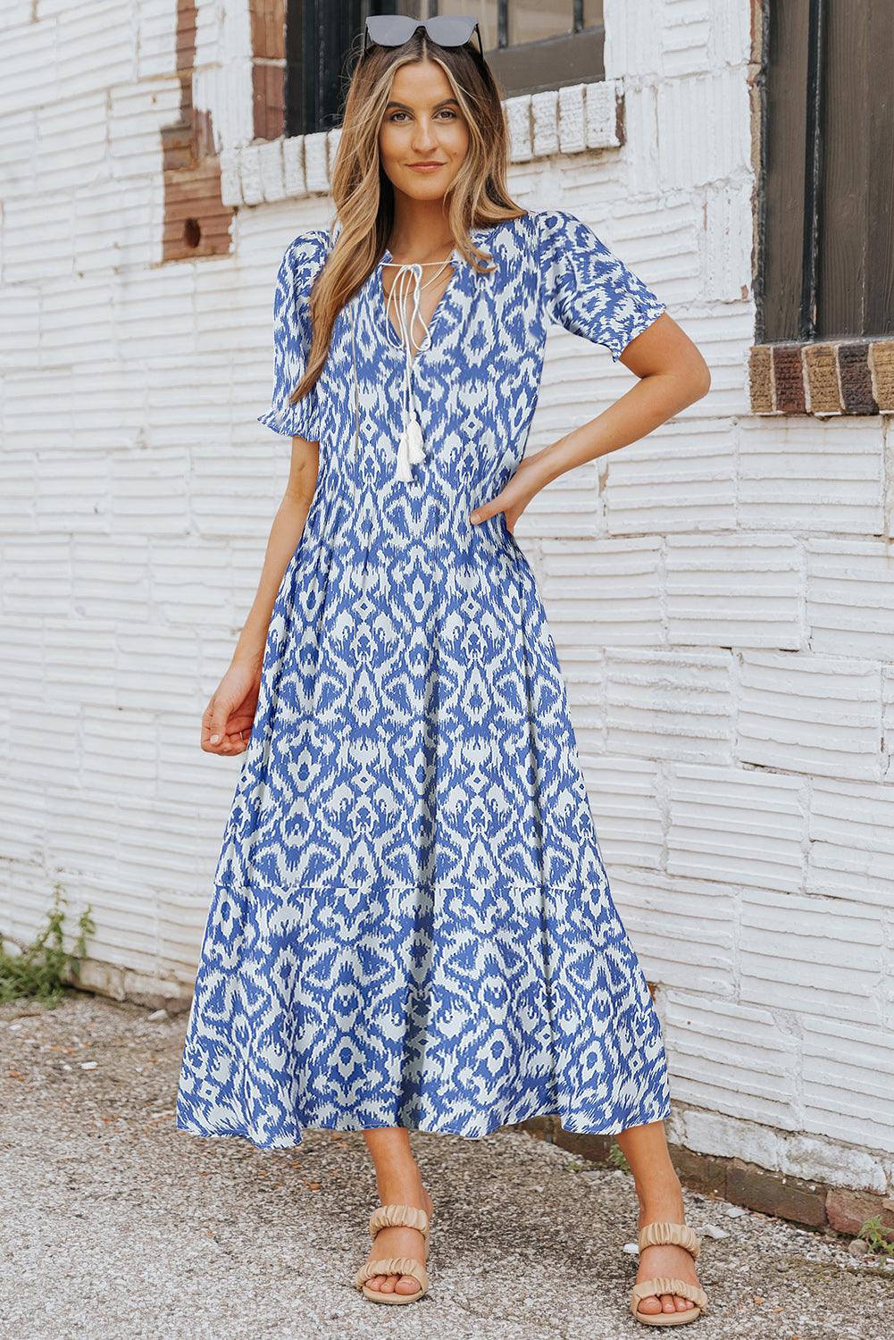 V-Hals Maxi Jurk met Geometrische Print - Maxi Dresses - Jurkjes.co