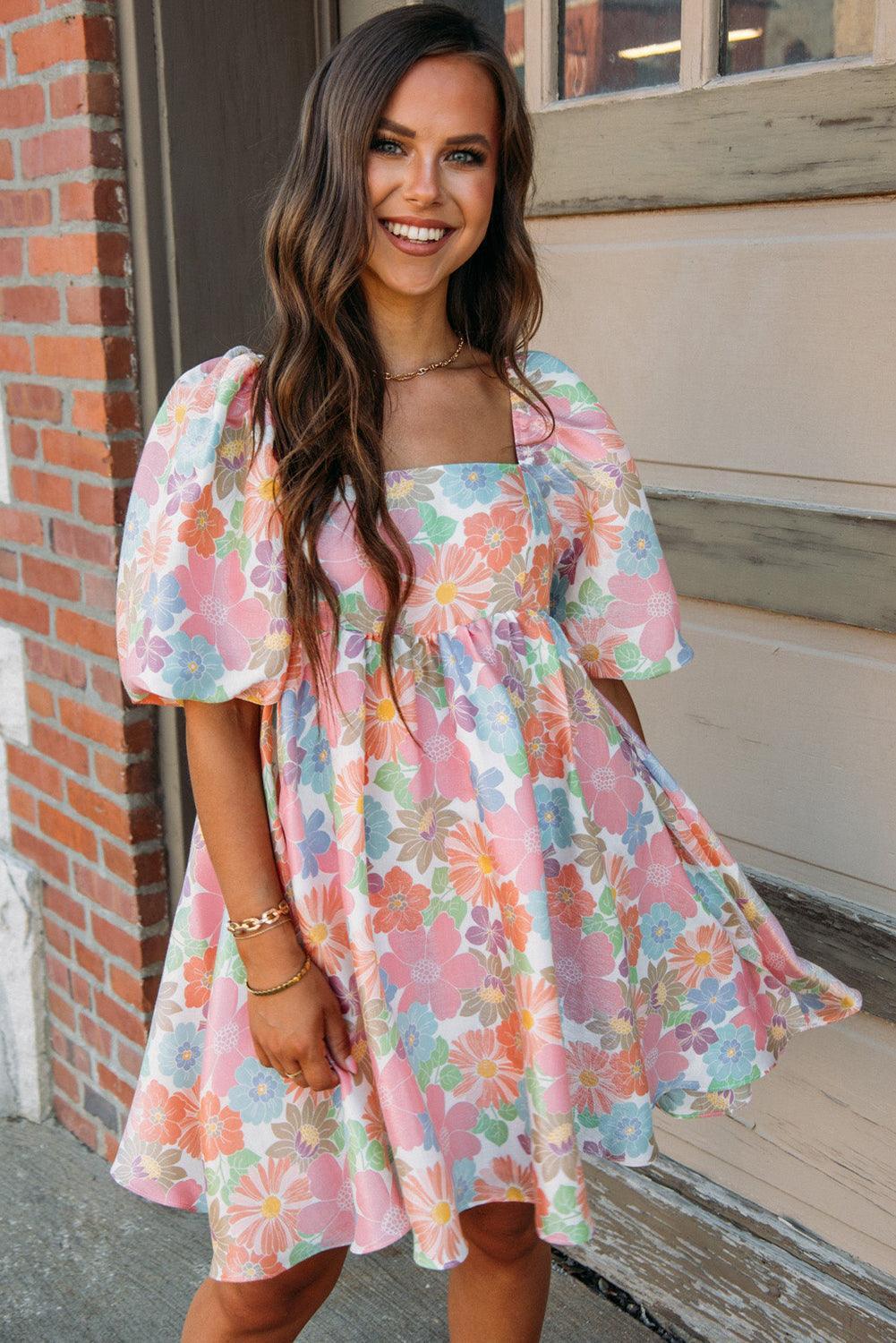 Zomerse Bloemen Babydoll Jurk met Pofmouwen - Floral Dresses - Jurkjes.co