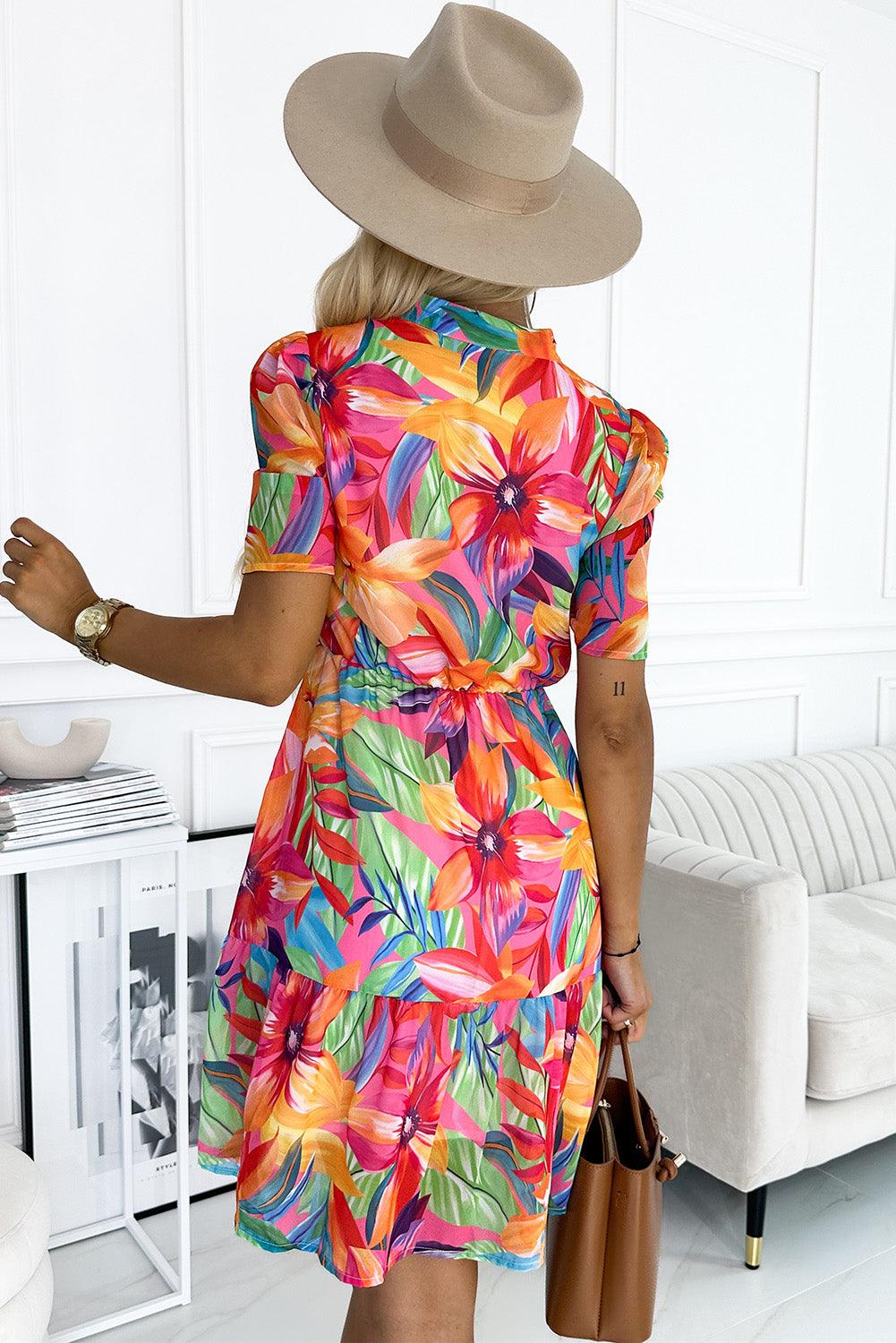 Zomerse Jurk met Bloemenprint en V-hals - Floral Dresses - Jurkjes.co